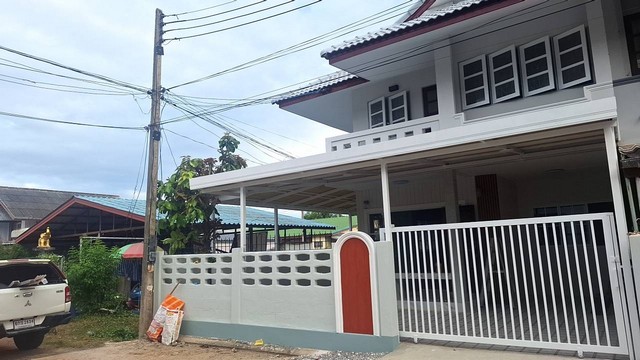 ทาวน์เฮ้าส์2ชั้น 31ตรว.(หลังริม) ใกล้ตลาดแม่กลองสมุทรสงคราม ราคาสุดคุ้มมาก 1.99ล.เท่านั้น