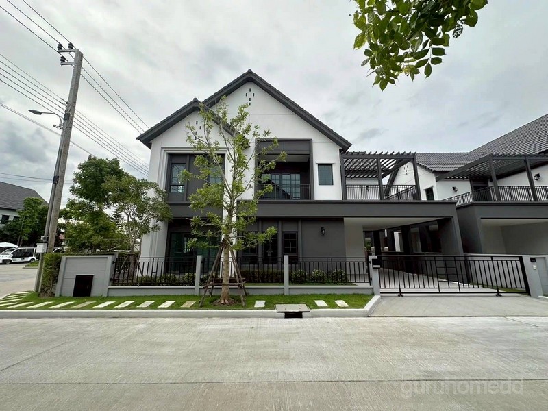 ให้เช่าบ้านเดี่ยว 2 ชั้น Centro Bangna หลังเมกา บางนา เนื้อที่ 66.5 ตรว 4นอน 5น้ำ เฟอร์นิเจอร์บิวท์อิน หลังมุม วิวสวน - ghd000701R