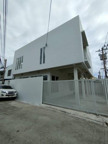 ให้เช่าบ้านเดี่ยว 2 ชั้น 40 ตรว. ย่านสุทธิสาร ห้วยขวาง หลังมุม ใกล้ MRTสุทธิสาร