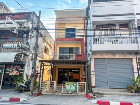 Commercial Townhouse for rent good location 3bed 3bahth angthong koh samui suratthani 