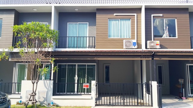 ปล่อยเช่าหรือขาย ทาวน์โฮม 2 ชั้น The Color บางนา-วงแหวน ใกล้เมกาบางนา-สนามบินสุวรรณภูมิ 3 นอน 2 น้ำ